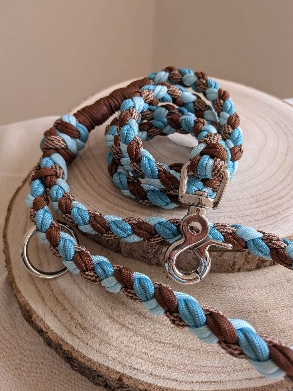 Guinzaglio in paracord 8 fili tondo
